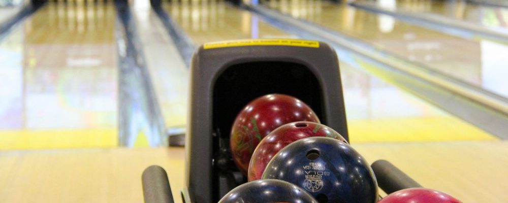 bowling-237905_1920-1280x853